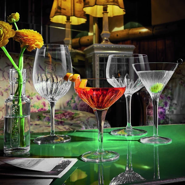 Luigi Bormioli 12459/01 Mixology 7.25 Oz. Martini Glass - 24/Case 4 Luigi Bormioli 12459/01 Mixology 7.25 Oz. Martini Glass - 24/Case - Image 2