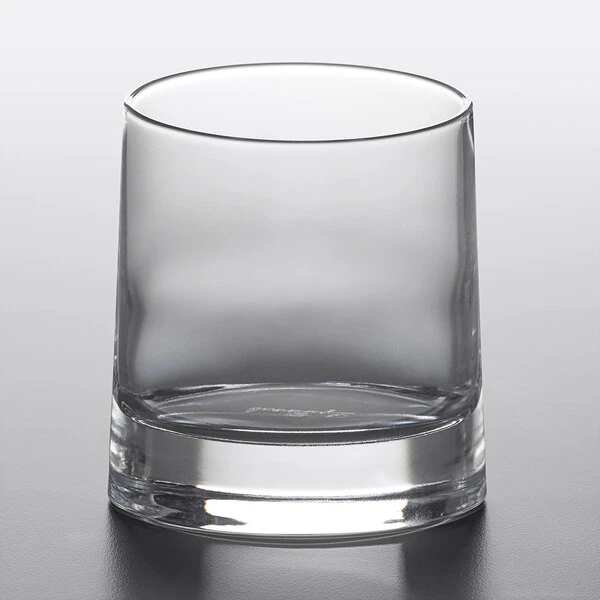 Luigi Bormioli Veronese 8.75 Oz. Rocks / Old Fashioned Glass - 24/Case 3 Luigi Bormioli Veronese 8.75 Oz. Rocks / Old Fashioned Glass - 24/Case