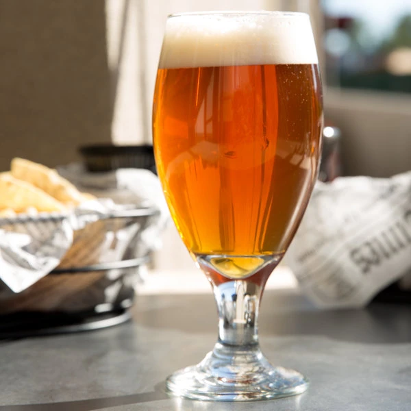 Libbey 3915 Teardrop 14.75 Oz. Customizable Stemmed Pilsner Glass - 36/Case 3 Libbey 3915 Teardrop 14.75 Oz. Customizable Stemmed Pilsner Glass - 36/Case