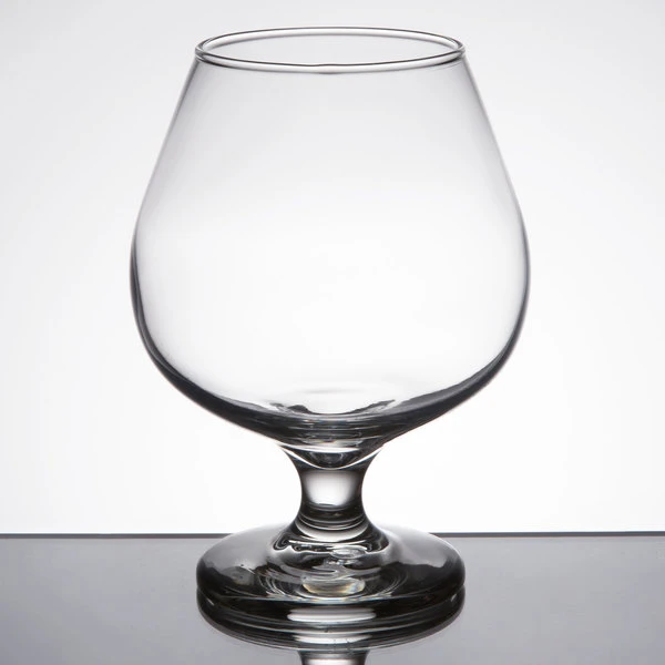 Libbey 3708 Embassy 17.5 Oz. Brandy Glass - 24/Case 4 Libbey 3708 Embassy 17.5 Oz. Brandy Glass - 24/Case - Image 2